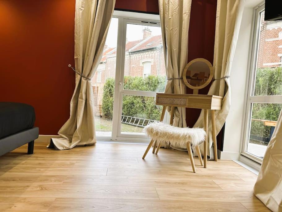 Loft O'Chalet - 10 Min Gare - Parking Prive Amiens Exterior photo